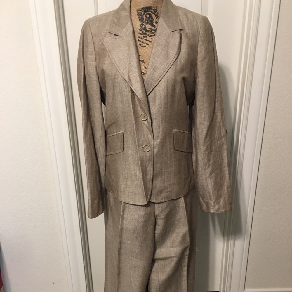 | David n | Blazer & Pant Suit